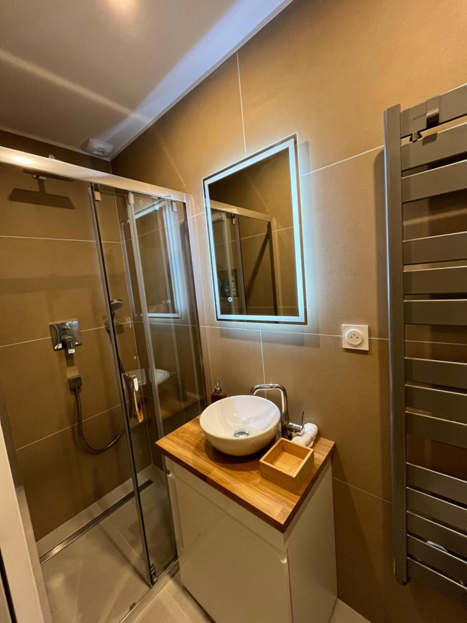 Chambre Chez Habitant Douche Wc Prives - Calme - Terrasse سا جيرما أو لي المظهر الخارجي الصورة